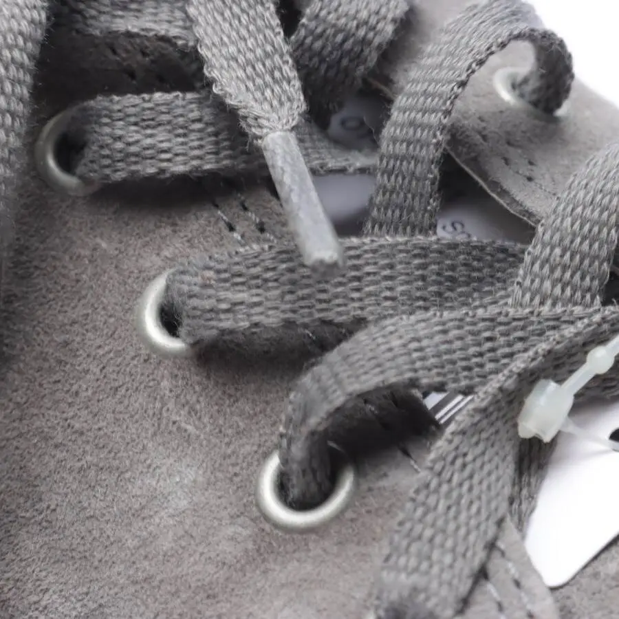 Sneaker EUR 38,5 Grau